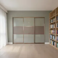 Заказать Комбинированные двери-купе из ЭКОКОЖИ и стекла LACOBEL на заказ фотография 3