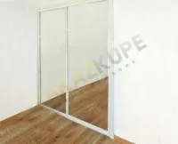 Двухдверная гардеробная с дверями из зеркала серебро фотография 3